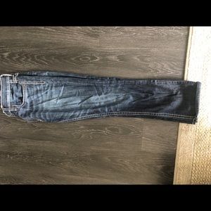 Buckle Jeans
